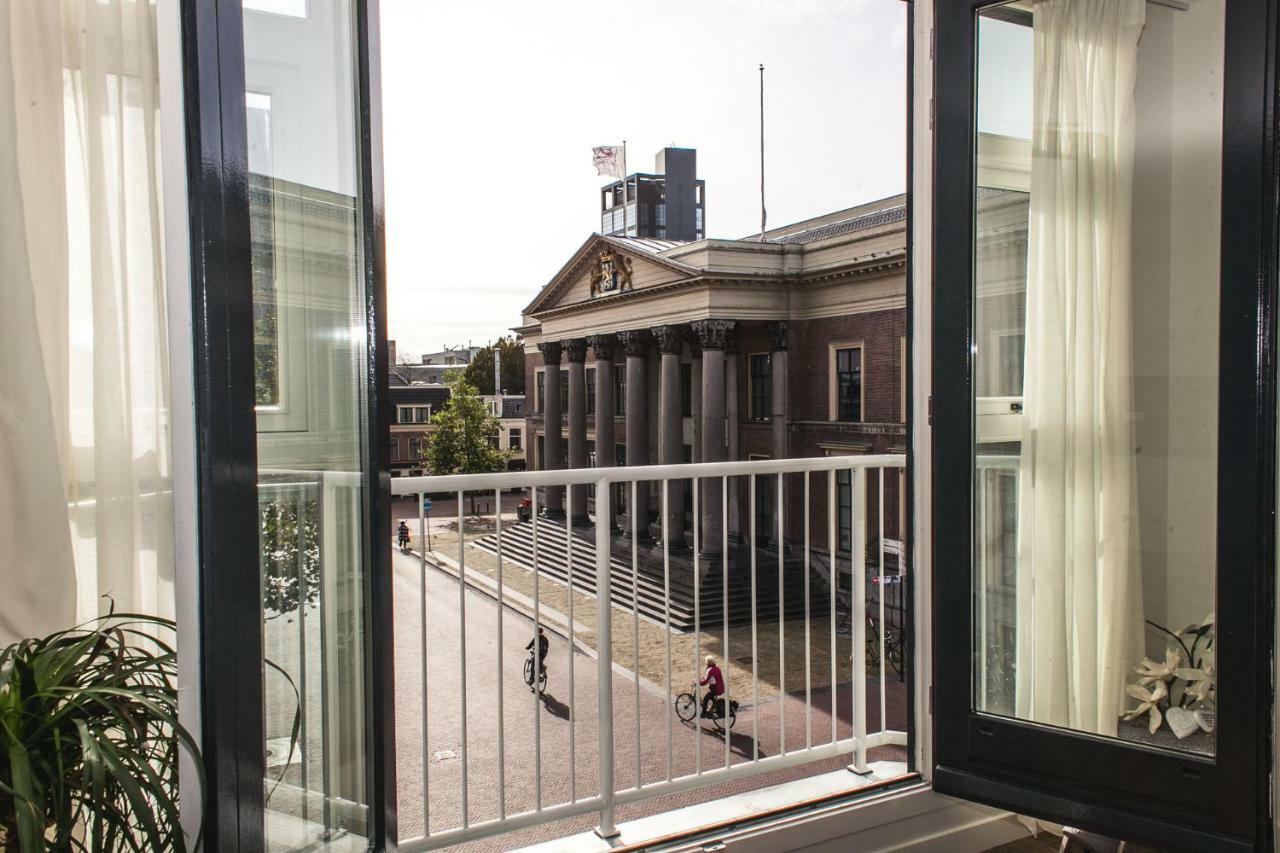 Stadslogies In Leeuwarden Bagian luar foto