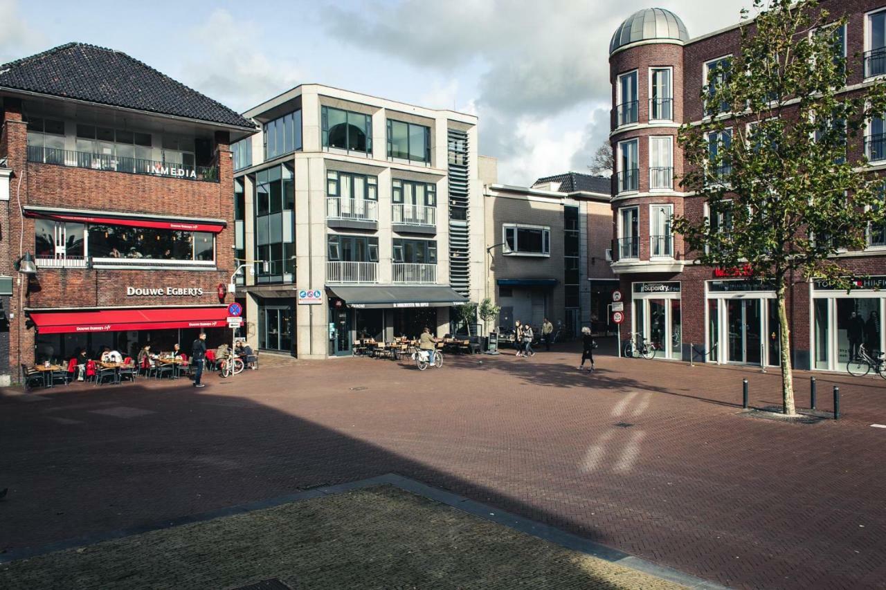 Stadslogies In Leeuwarden Bagian luar foto
